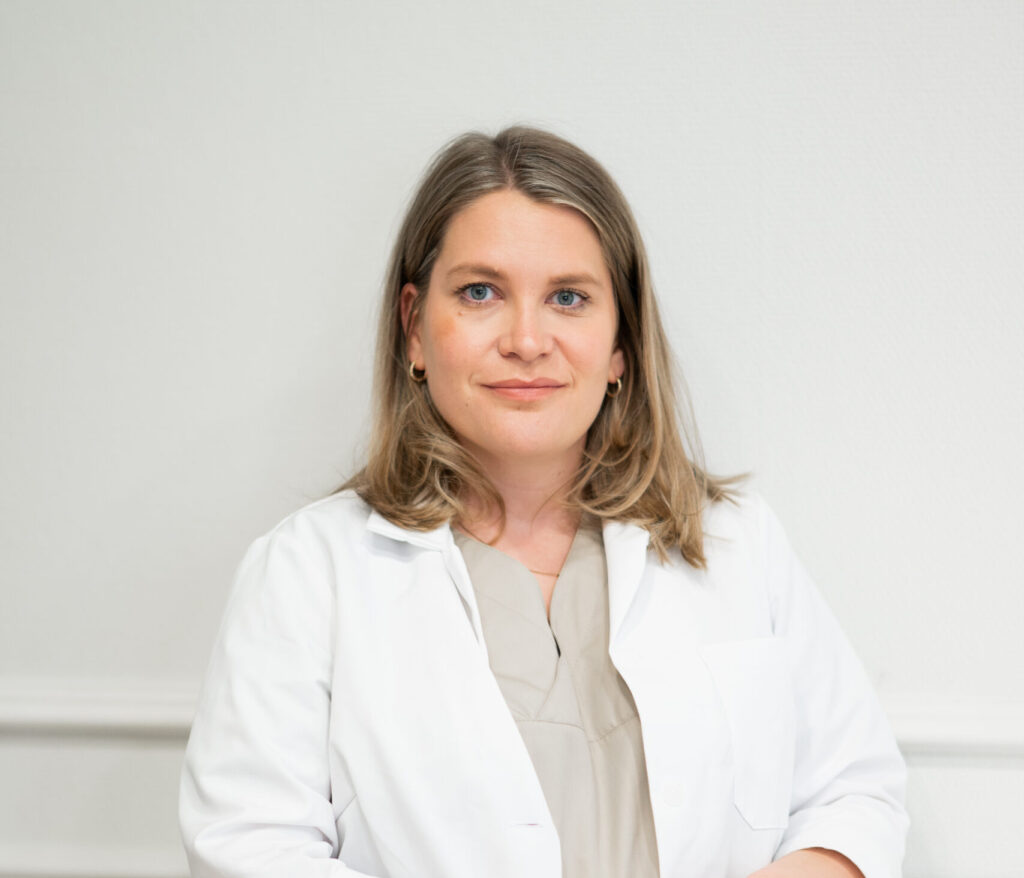 Mole Changes Should Be Examined Early – When Is Mole Removal Necessary? Plastic Surgeon Charlotta Explains